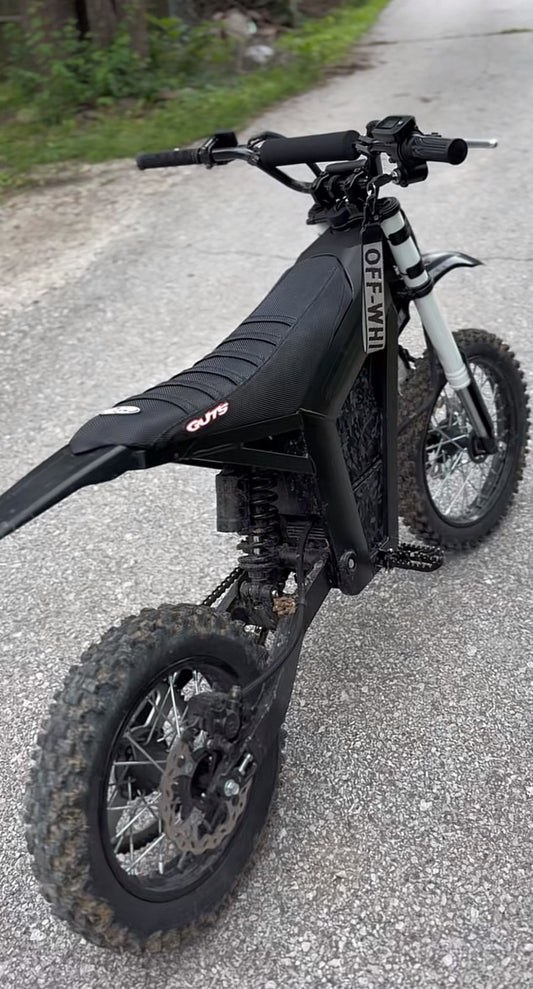 Tuttio Guts seat cover